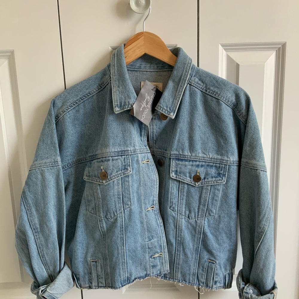 Women’s cropped denim jacket